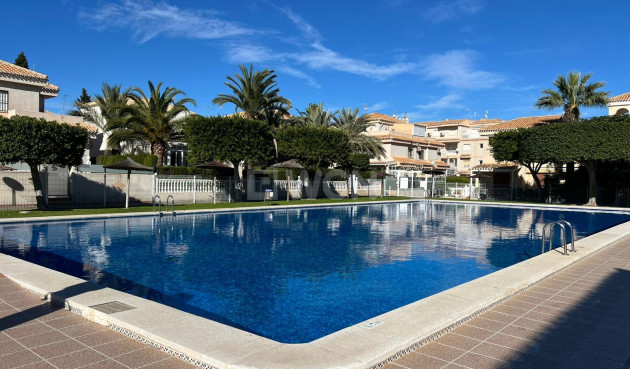 Resale - Villa - Orihuela Costa - Costa Blanca