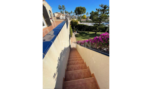Resale - Villa - Villamartin - Costa Blanca