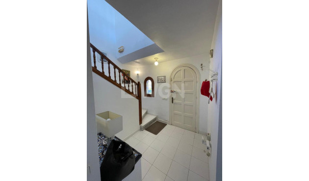 Resale - Villa - Villamartin - Costa Blanca