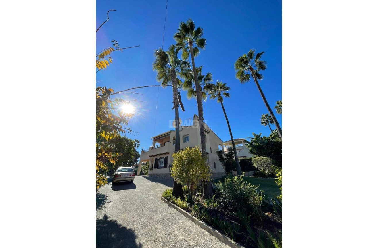 Resale - Villa - Villamartin - Costa Blanca