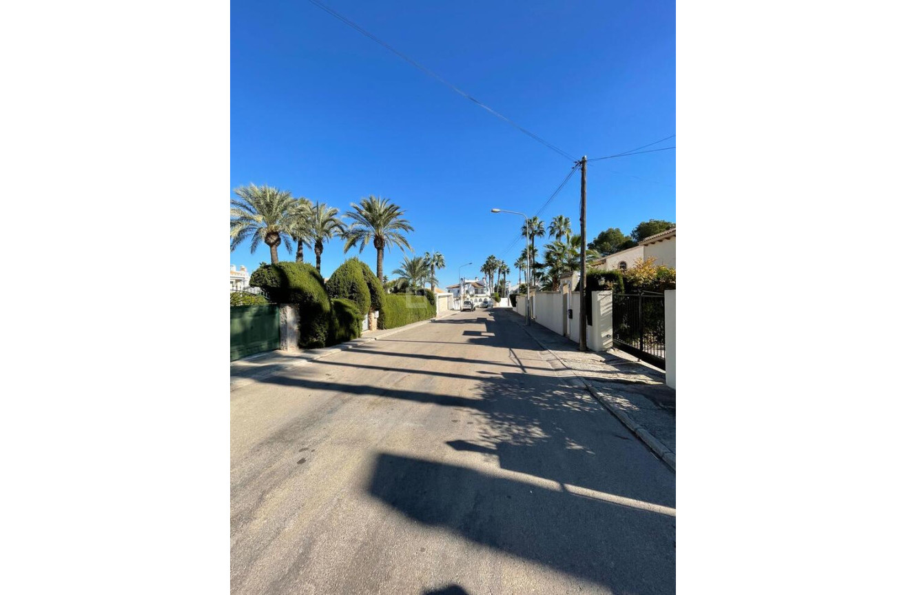 Resale - Villa - Villamartin - Costa Blanca