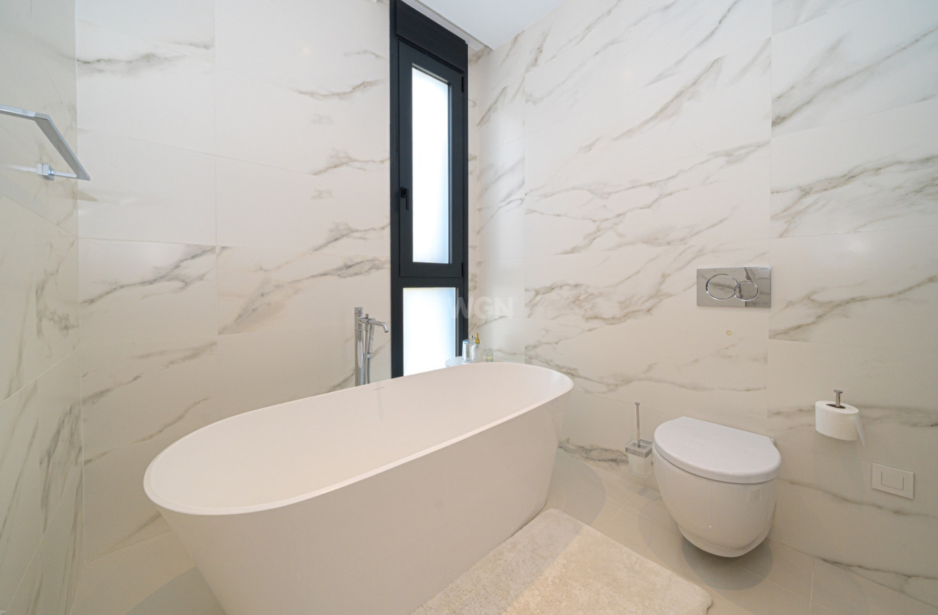 Odsprzedaż - Villa - Finestrat - Costa Blanca