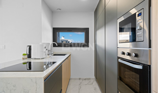 Reventa - Apartamento / piso - Villamartin - Costa Blanca