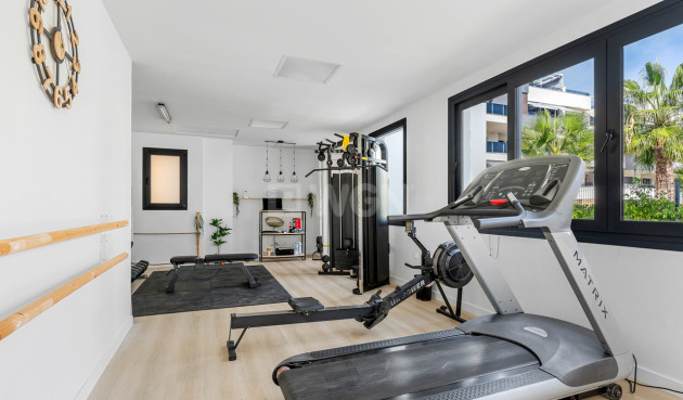 Reventa - Apartamento / piso - Villamartin - Costa Blanca