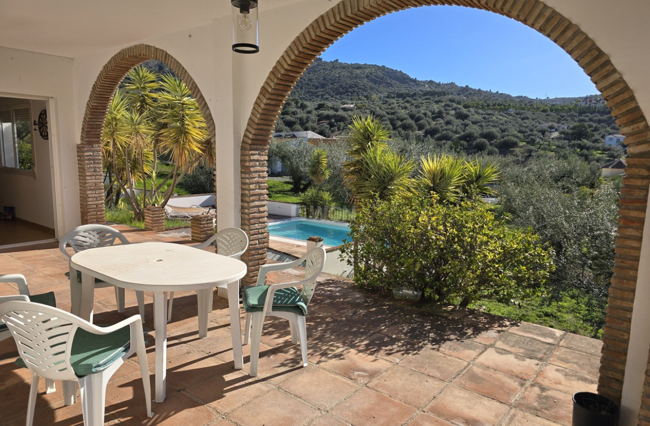 Reventa - Villa - Alcaucín - Inland