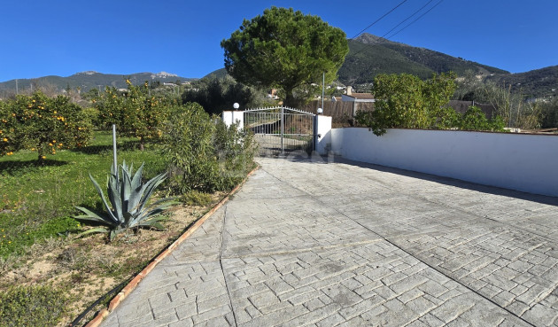 Reventa - Villa - Alcaucín - Inland