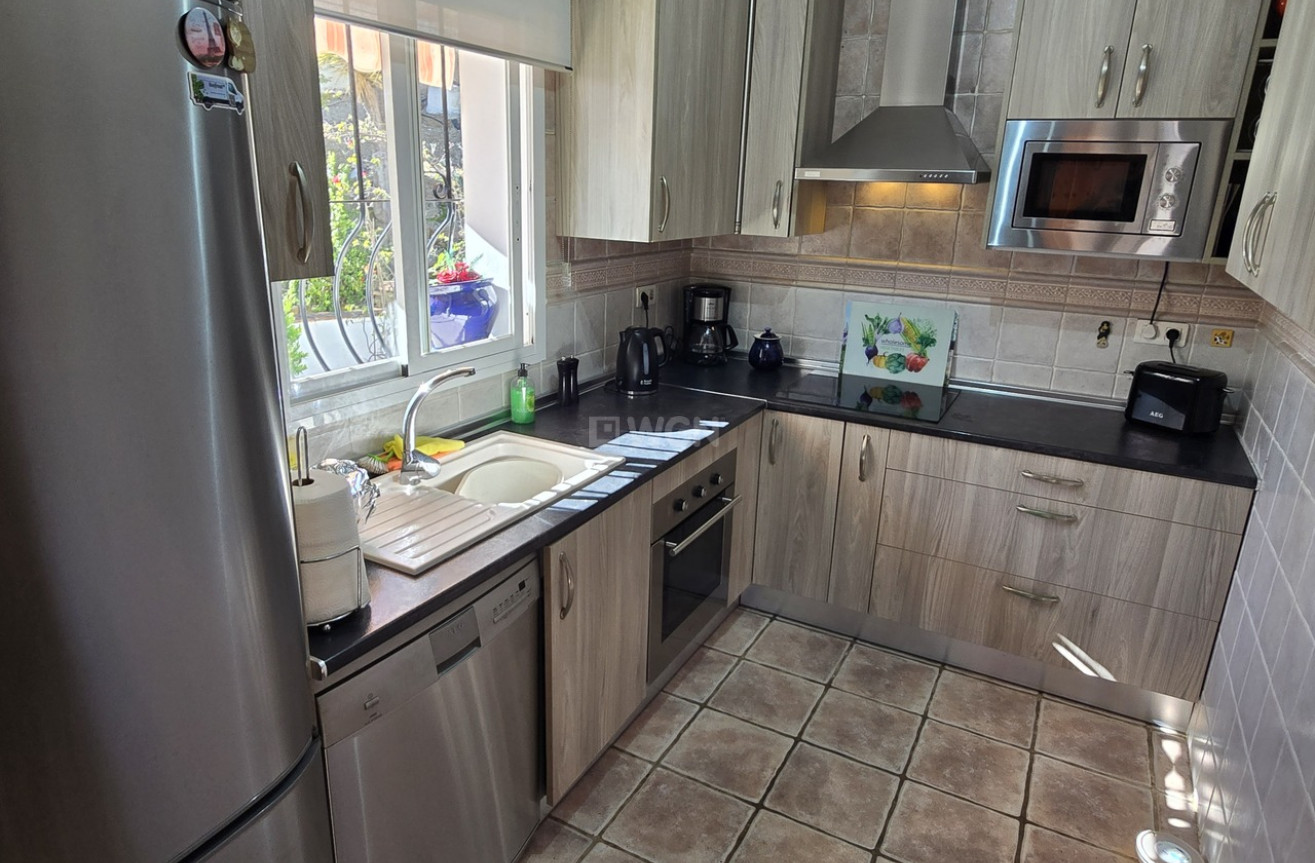 Odsprzedaż - Villa - Vinuela - Inland