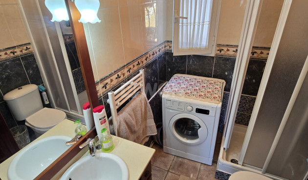 Odsprzedaż - Villa - Vinuela - Inland