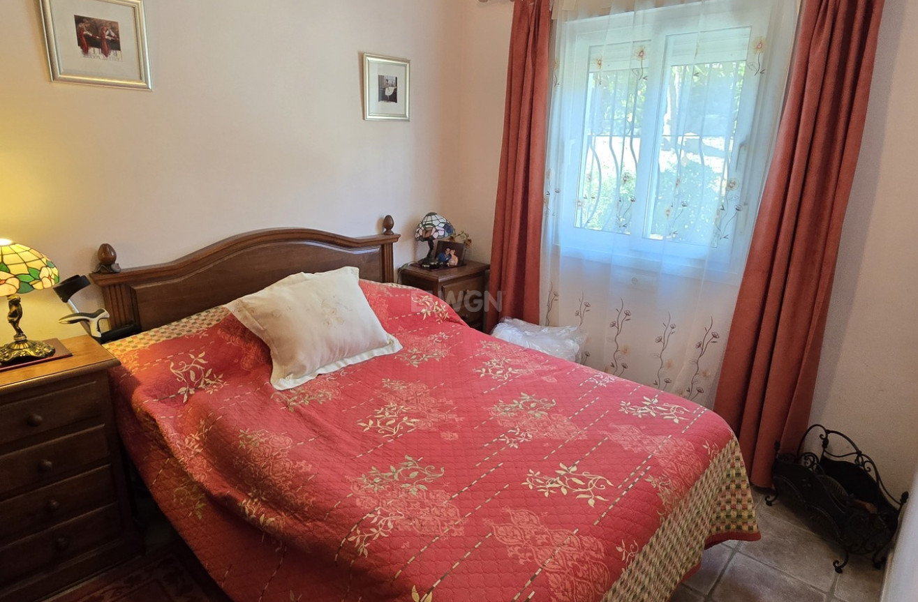 Odsprzedaż - Villa - Vinuela - Inland