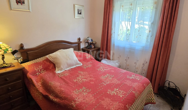 Odsprzedaż - Villa - Vinuela - Inland