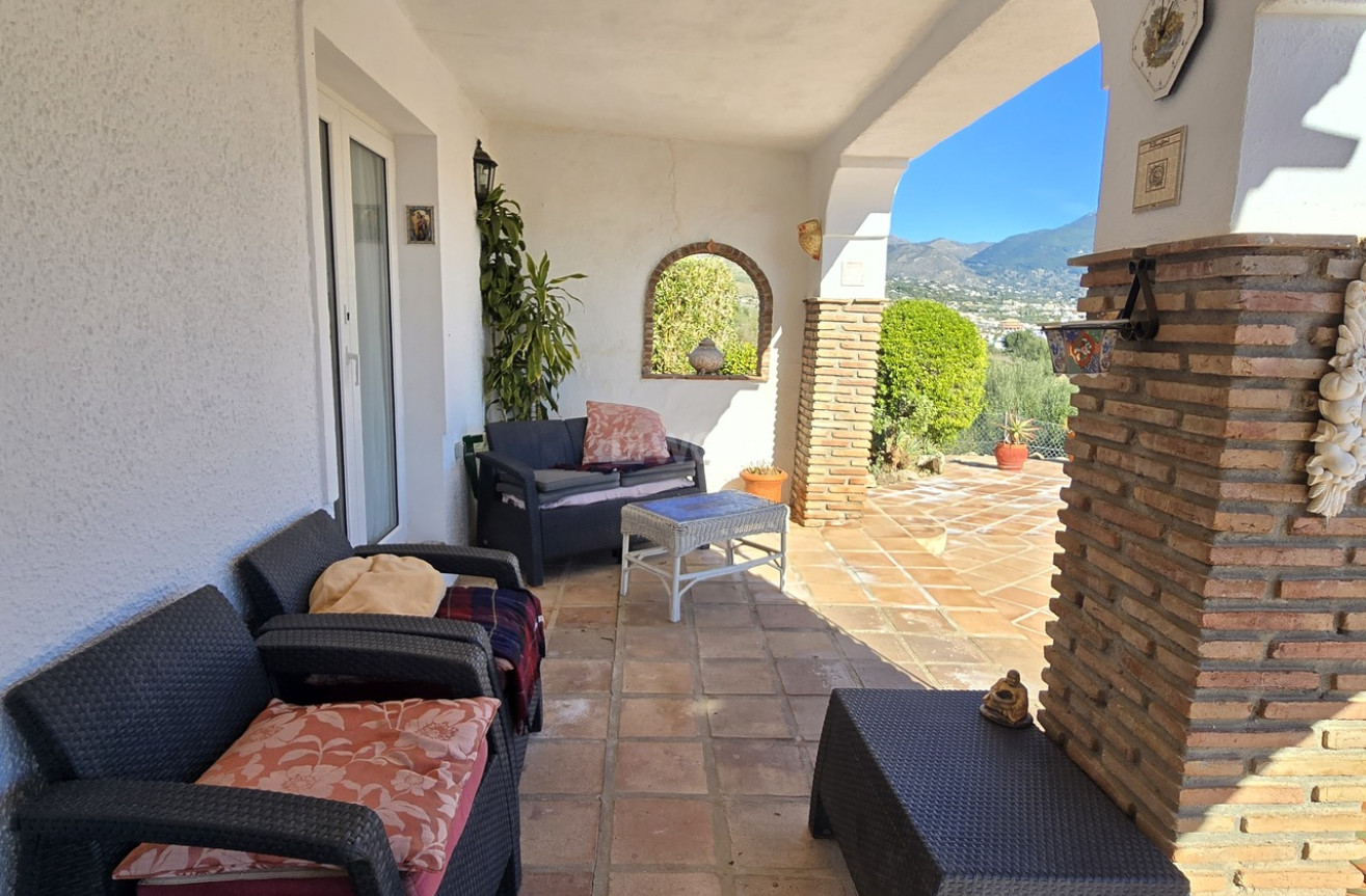 Odsprzedaż - Villa - Vinuela - Inland