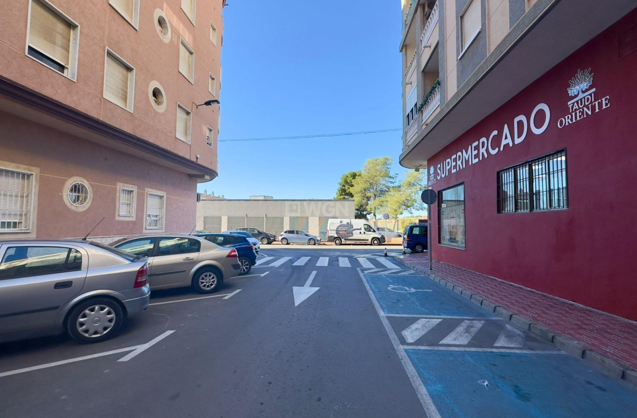 Odsprzedaż - Daszek - Torrevieja - PARQUE DE LAS NACIONES