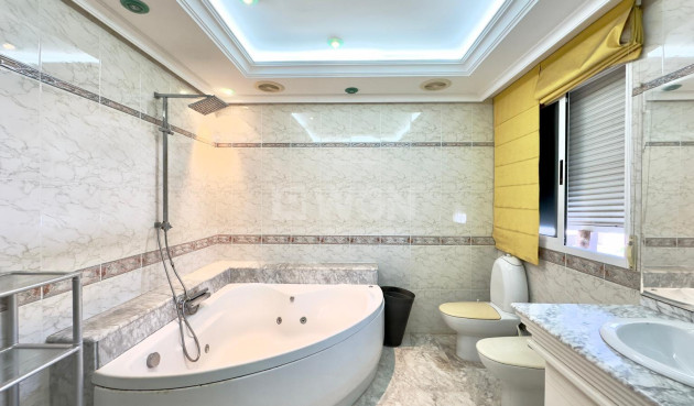 Reventa - Ático - Torrevieja - Centro