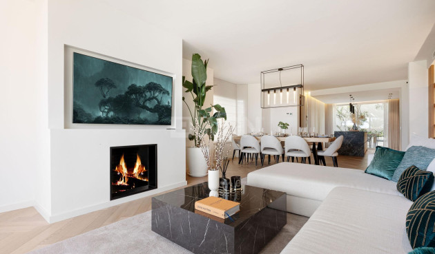 Odsprzedaż - Kamienica - Marbella - Milla De Oro