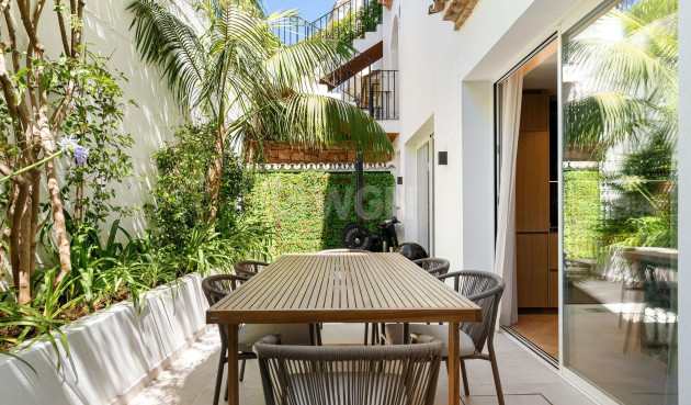 Odsprzedaż - Kamienica - Marbella - Milla De Oro