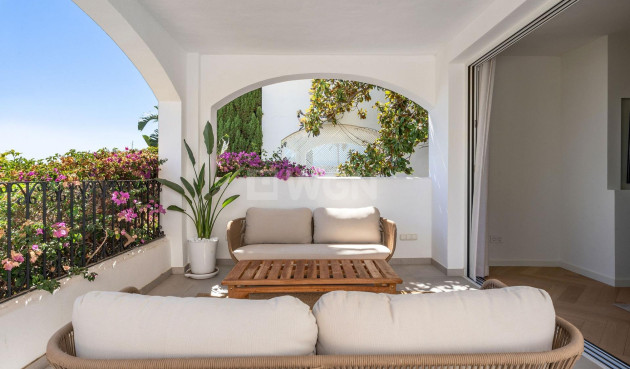 Odsprzedaż - Kamienica - Marbella - Milla De Oro