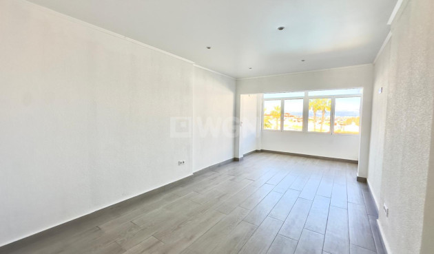 Odsprzedaż - Kamienica - Torrevieja - La Mata