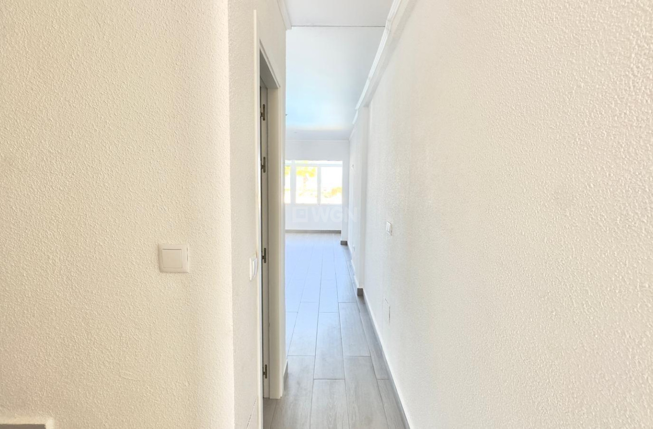 Odsprzedaż - Kamienica - Torrevieja - La Mata