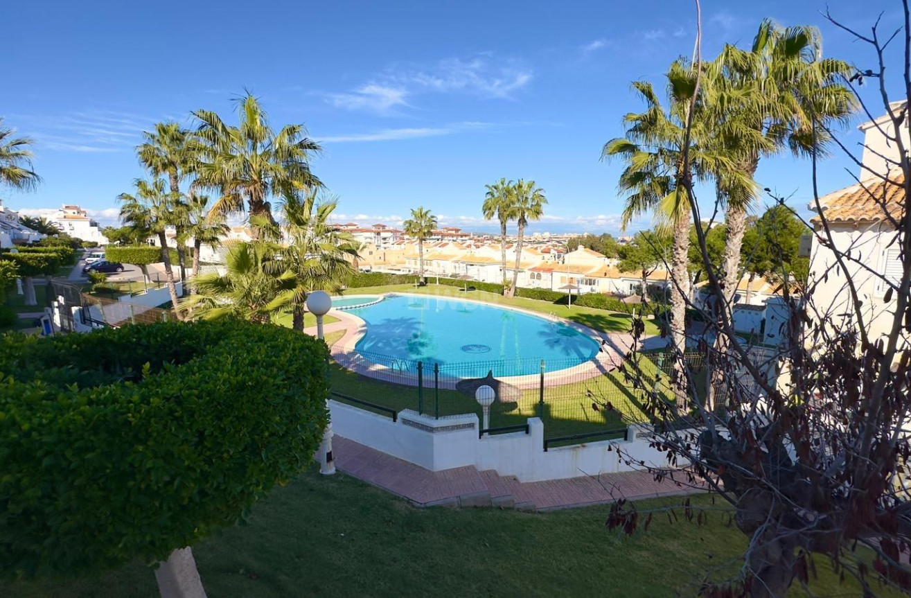 Odsprzedaż - Kamienica - Torrevieja - La Mata