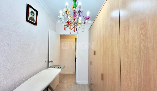 Odsprzedaż - Mieszkanie w bloku - Torrevieja - Centro