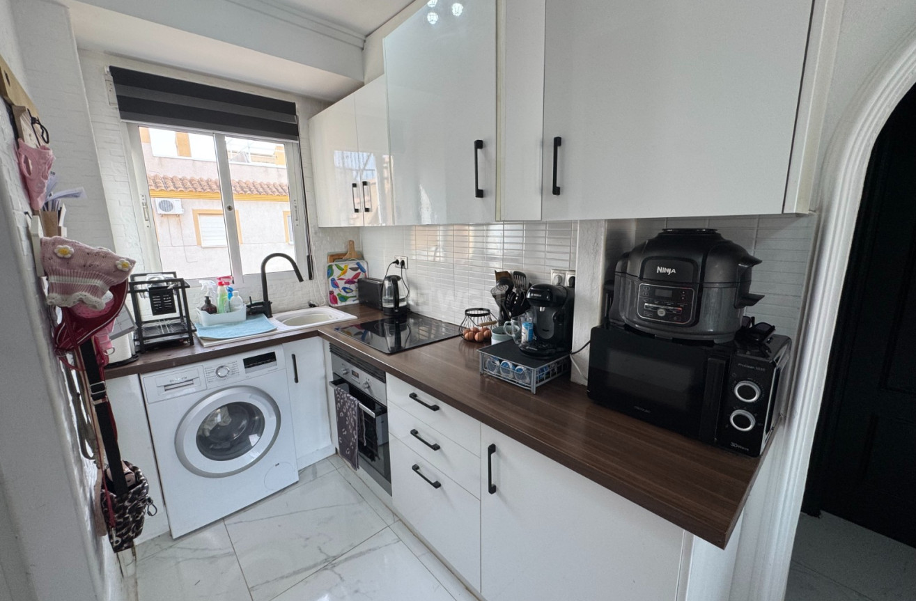 Odsprzedaż - Mieszkanie w bloku - Orihuela Costa - Costa Blanca