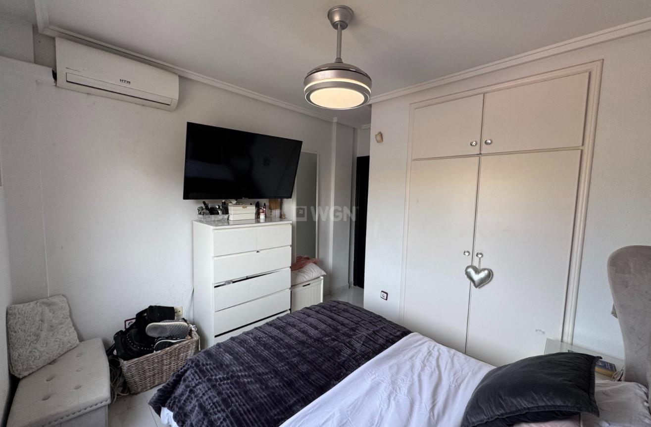 Odsprzedaż - Mieszkanie w bloku - Orihuela Costa - Costa Blanca