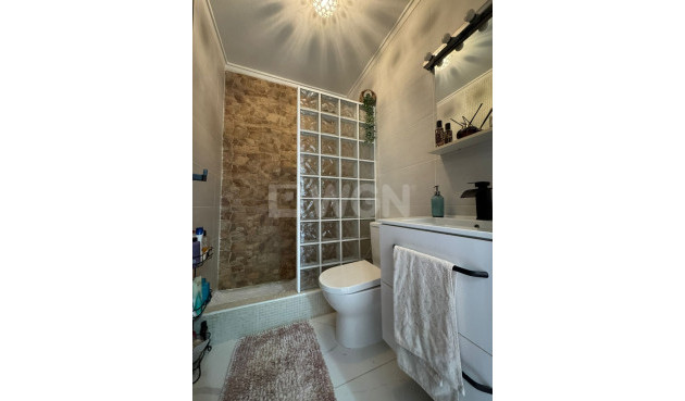 Odsprzedaż - Mieszkanie w bloku - Orihuela Costa - Costa Blanca