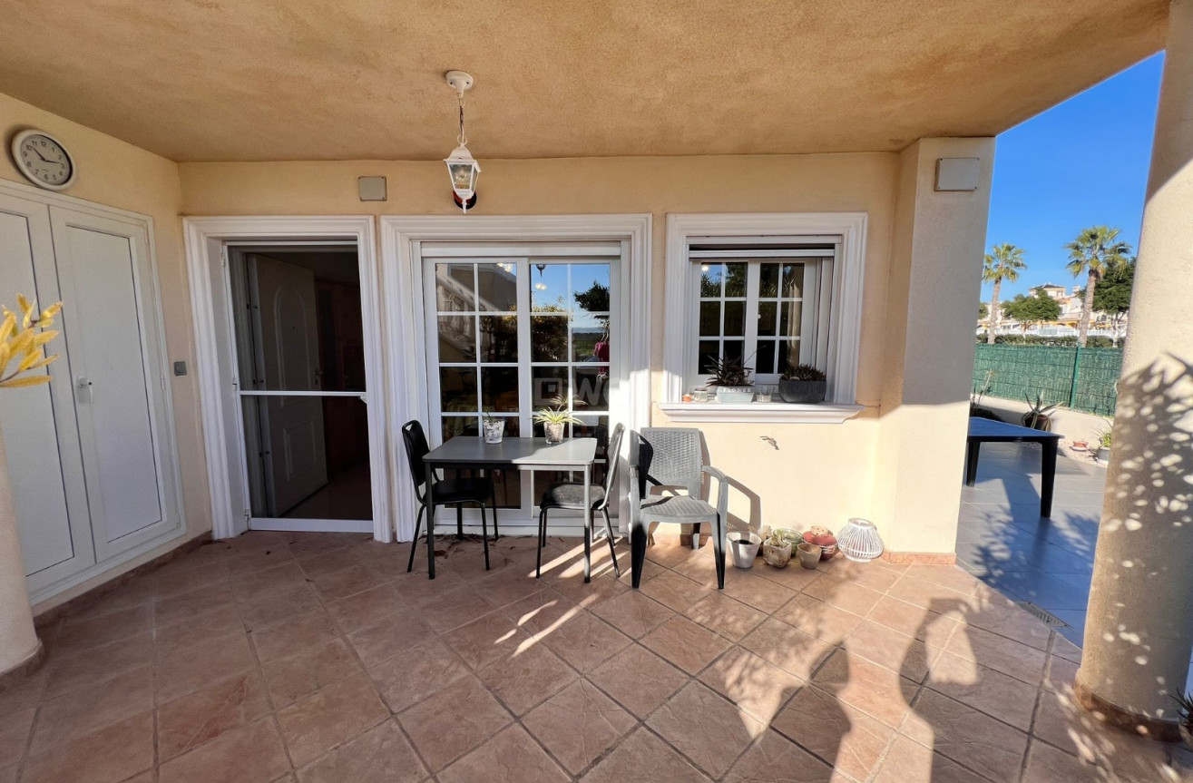 Odsprzedaż - Mieszkanie w bloku - Guardamar del Segura - Costa Blanca