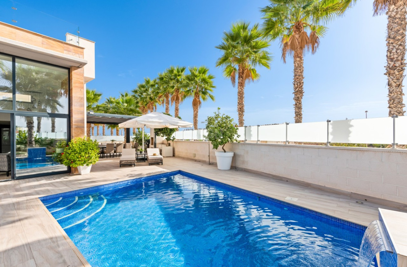 Odsprzedaż - Villa - Cabo Roig - Costa Blanca