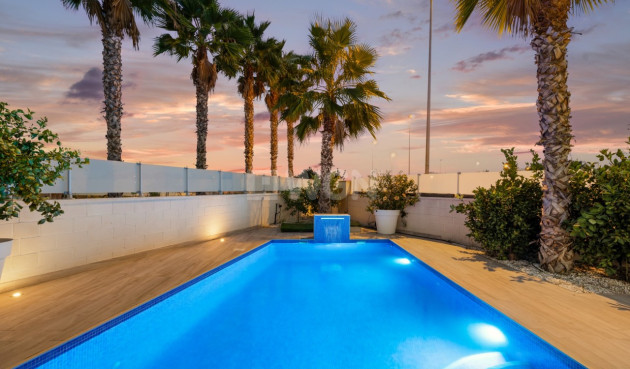 Odsprzedaż - Villa - Cabo Roig - Costa Blanca