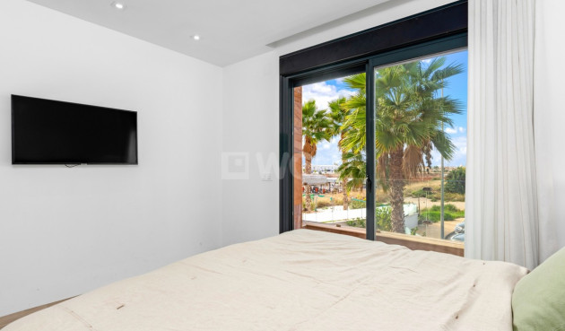 Odsprzedaż - Villa - Cabo Roig - Costa Blanca