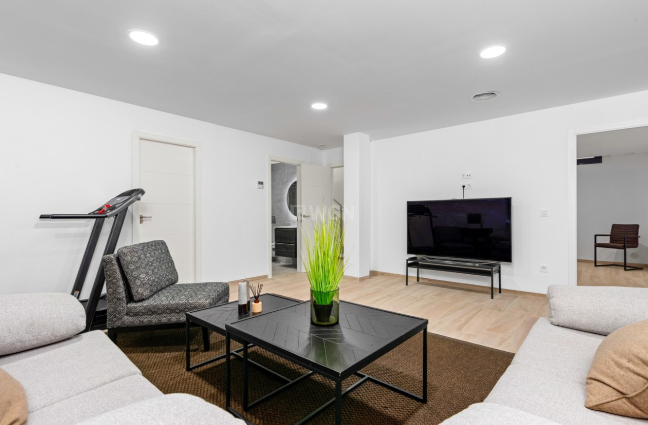 Odsprzedaż - Villa - Cabo Roig - Costa Blanca