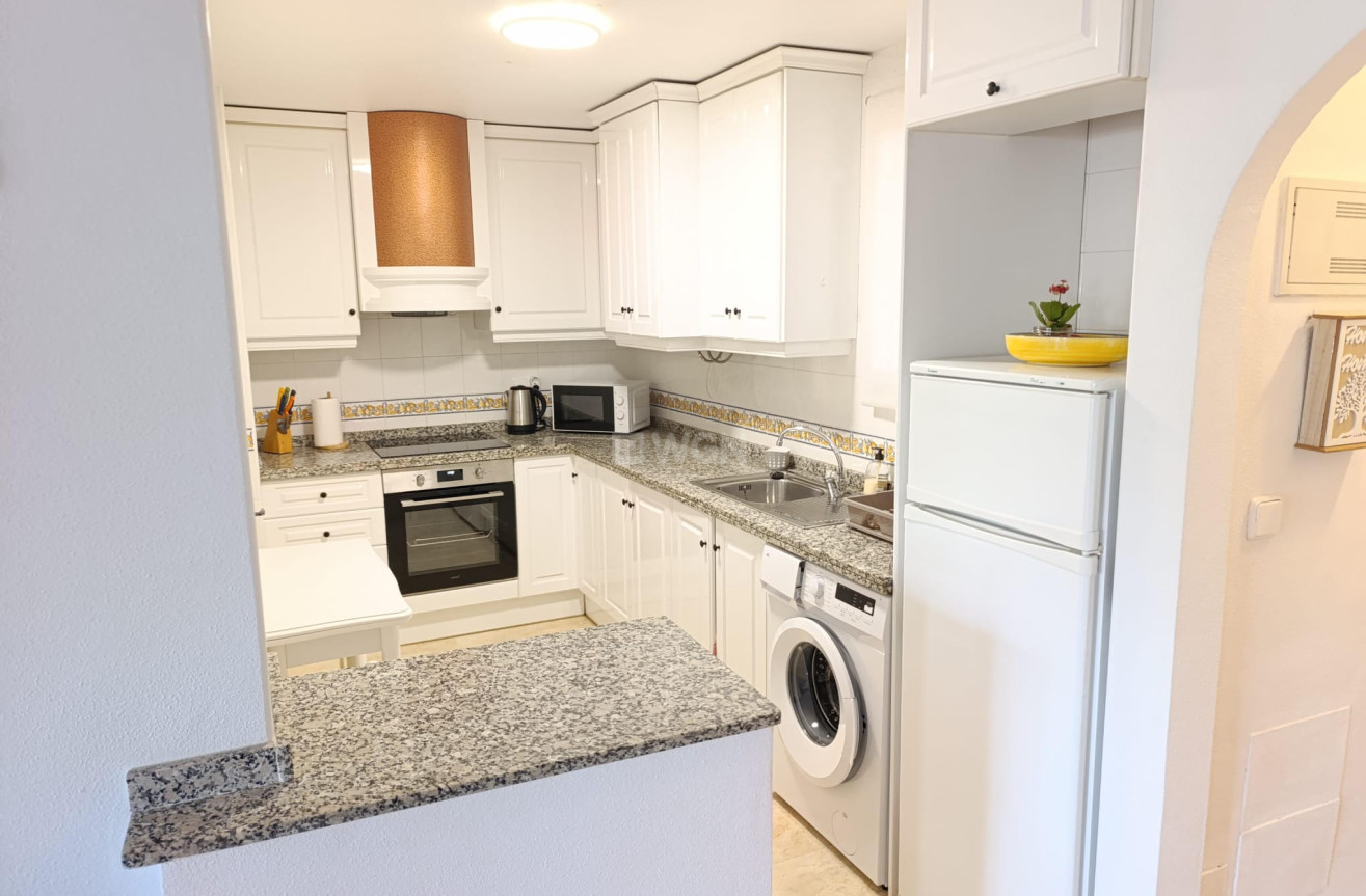 Odsprzedaż - Mieszkanie w bloku - Villamartin - Costa Blanca