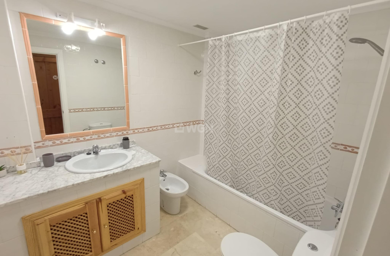 Odsprzedaż - Mieszkanie w bloku - Villamartin - Costa Blanca