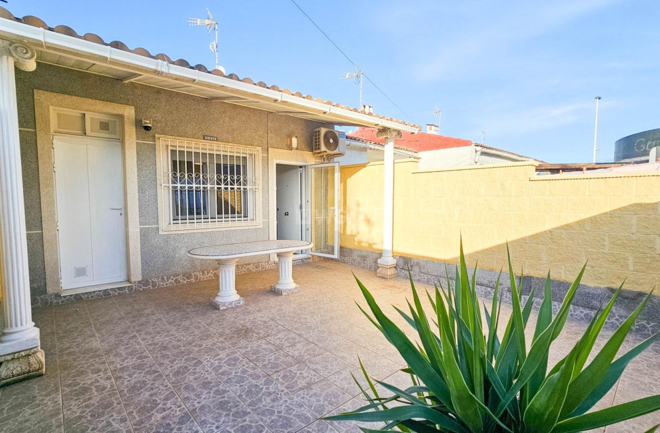 Resale - Townhouse - Torrevieja - El Limonar
