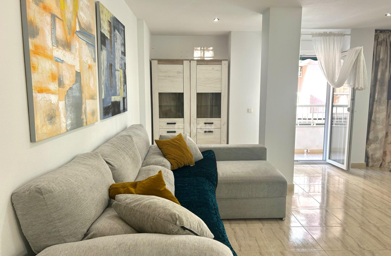 Resale - Apartment / flat - Torrevieja - Playa del Cura