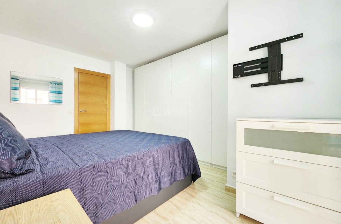 Resale - Apartment / flat - Torrevieja - Playa del Cura