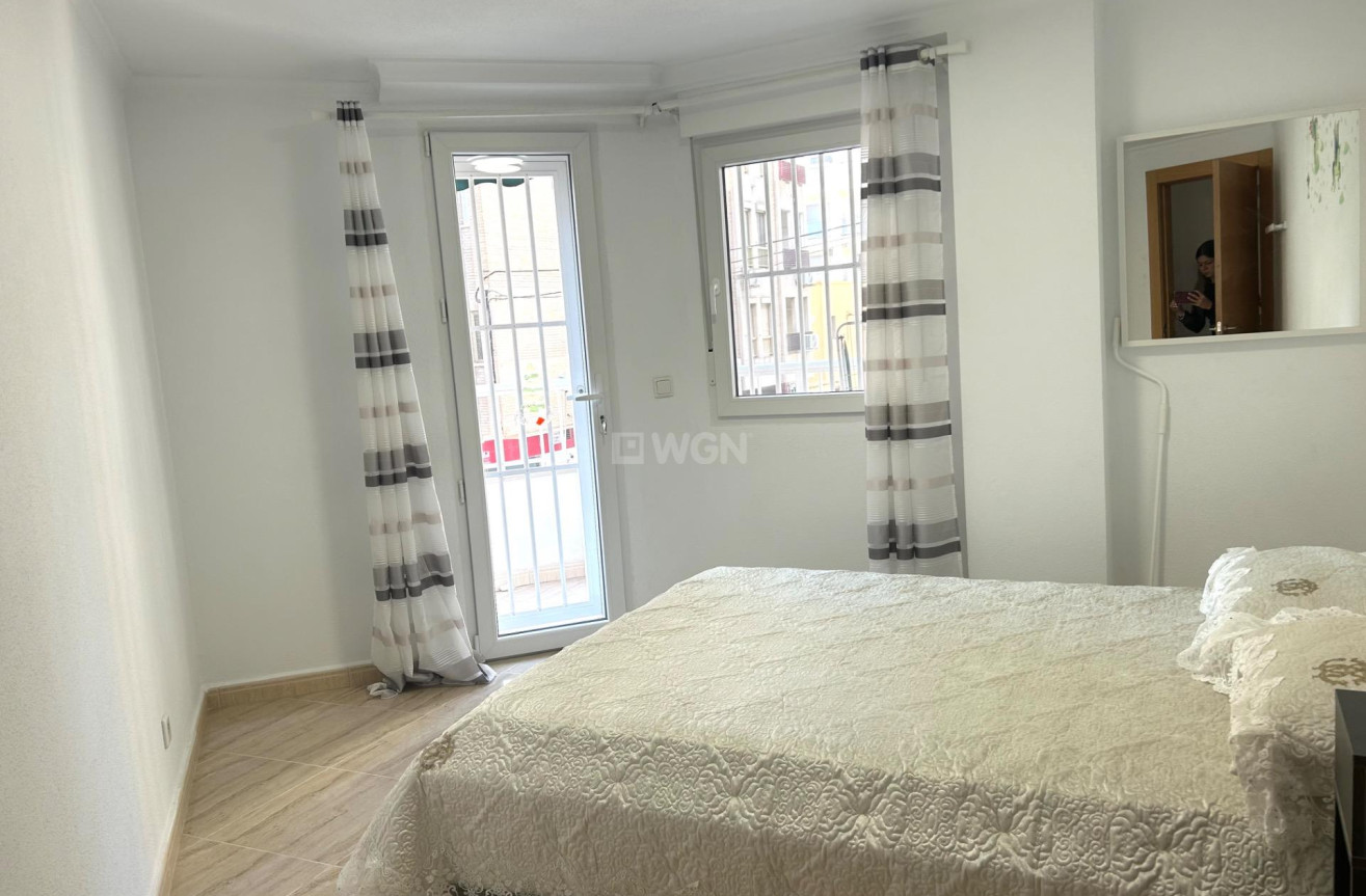 Resale - Apartment / flat - Torrevieja - Playa del Cura