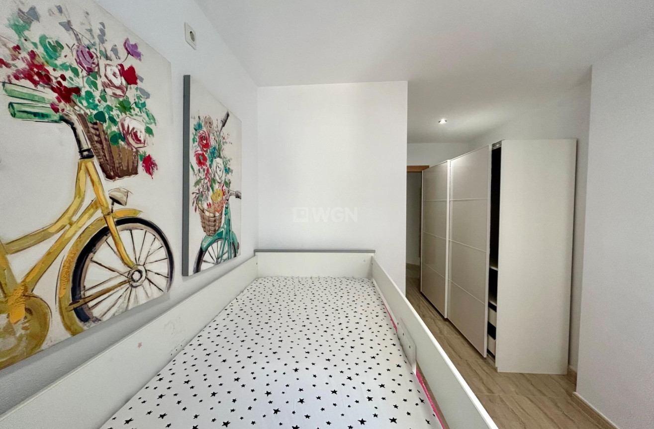 Resale - Apartment / flat - Torrevieja - Playa del Cura