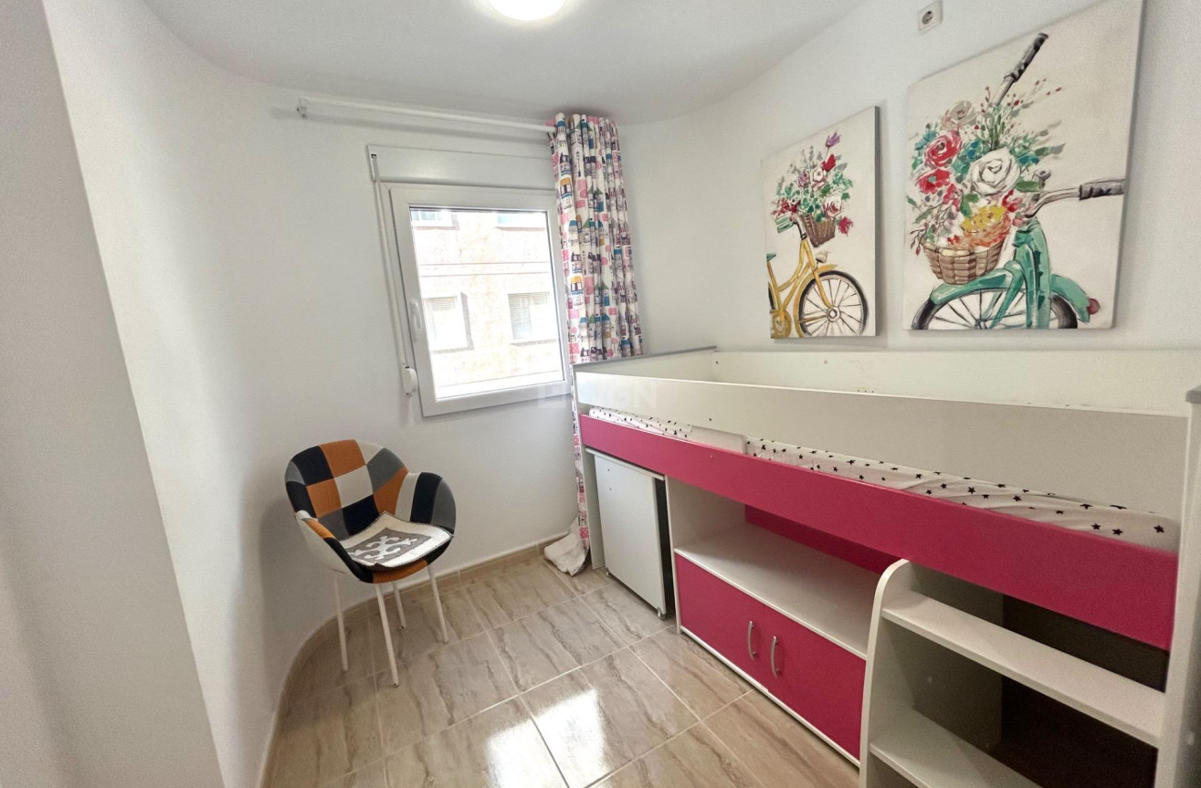 Resale - Apartment / flat - Torrevieja - Playa del Cura