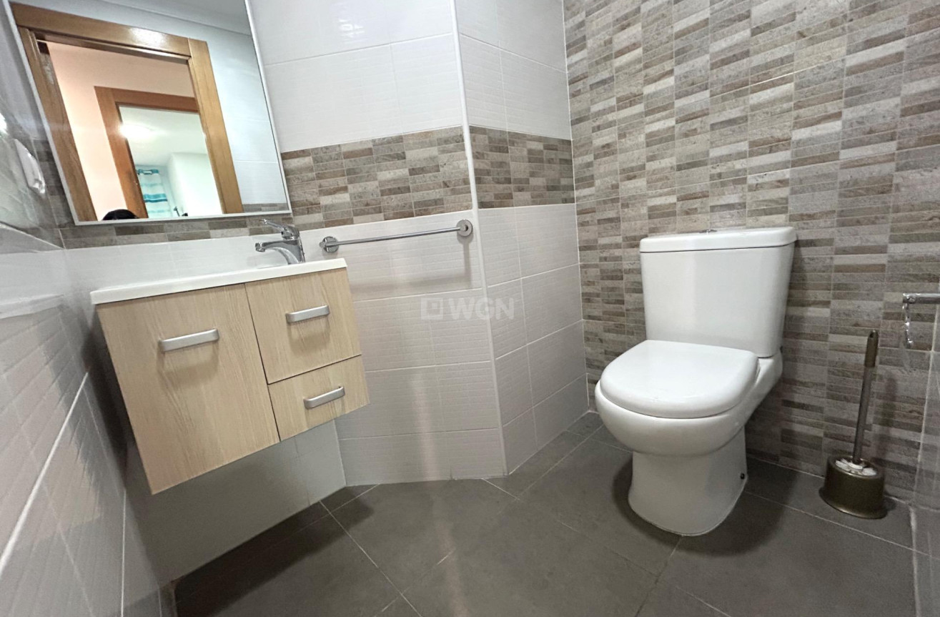 Resale - Apartment / flat - Torrevieja - Playa del Cura