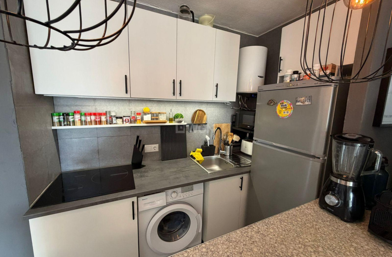 Odsprzedaż - Mieszkanie w bloku - Torrevieja - Los Balcones - Los Altos del Edén