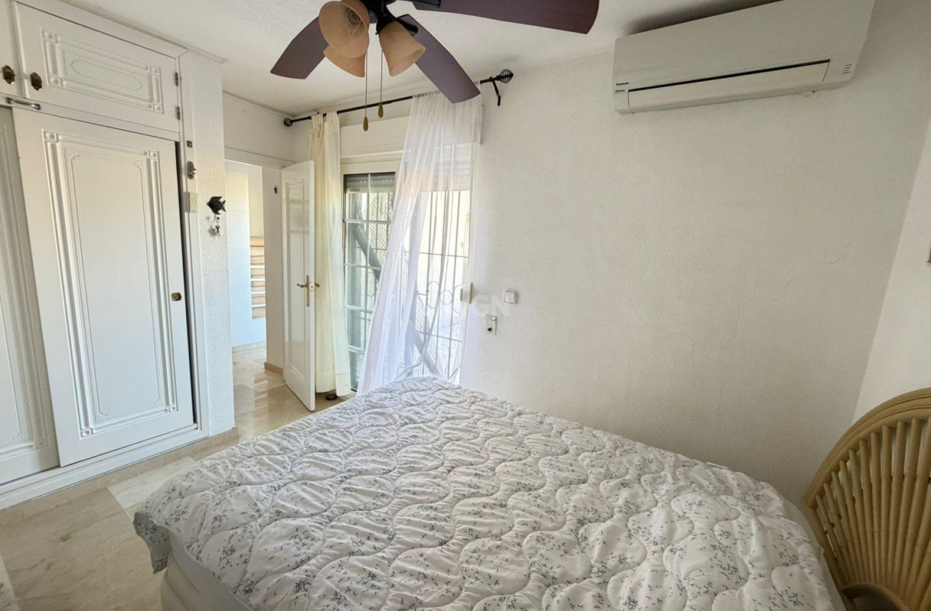 Odsprzedaż - Villa - Orihuela Costa - Playa Flamenca