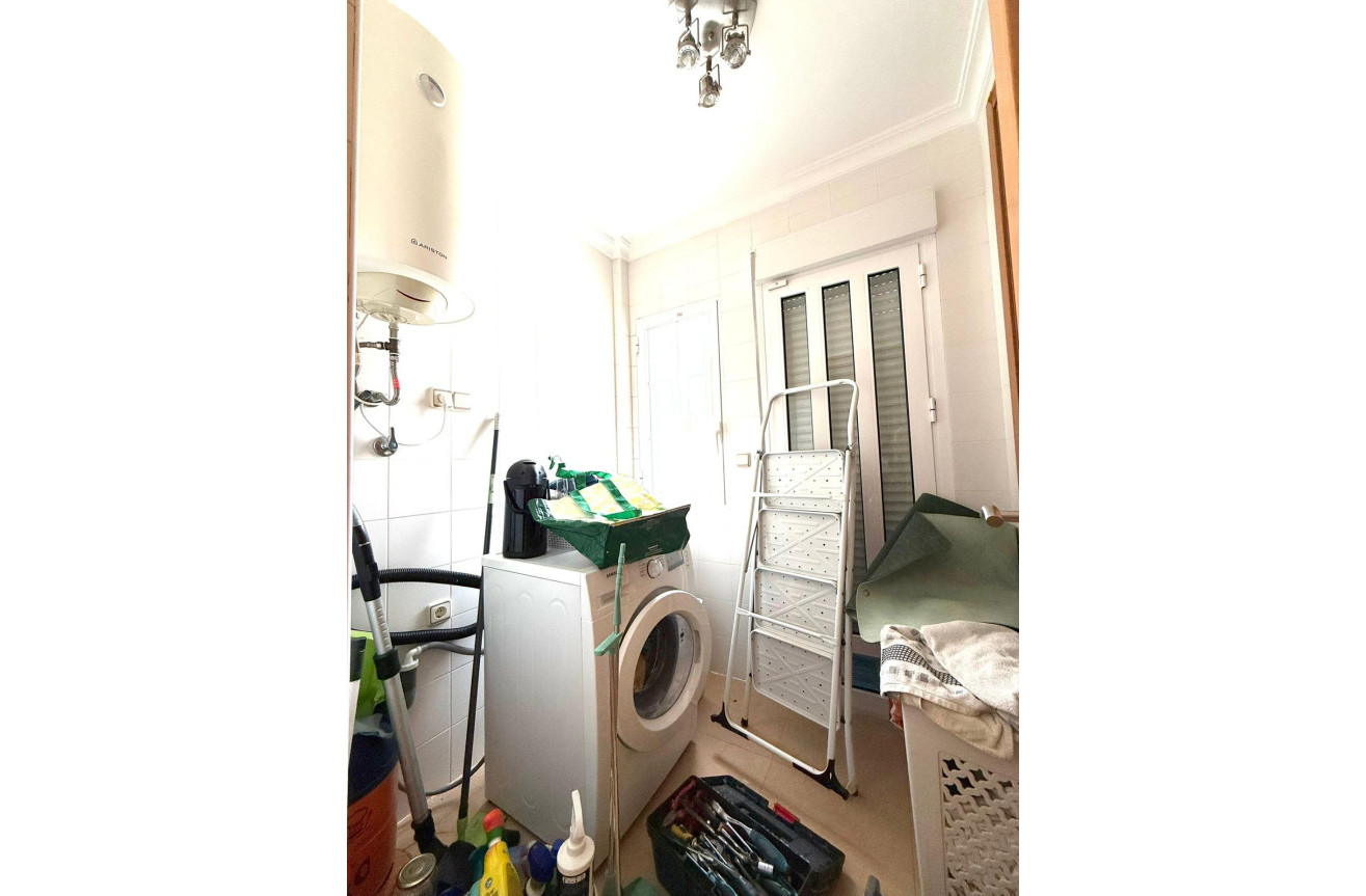 Odsprzedaż - Villa - Orihuela Costa - PAU 8