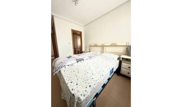 Odsprzedaż - Villa - Orihuela Costa - PAU 8