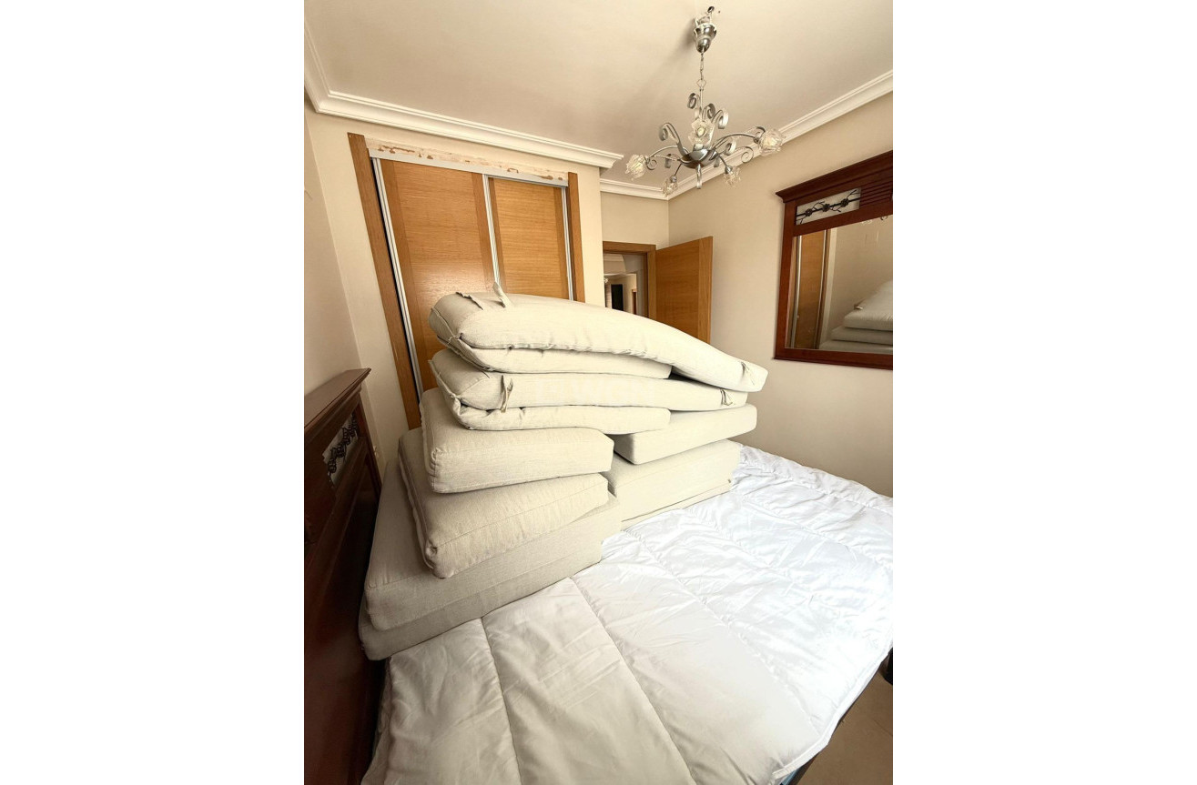 Odsprzedaż - Villa - Orihuela Costa - PAU 8