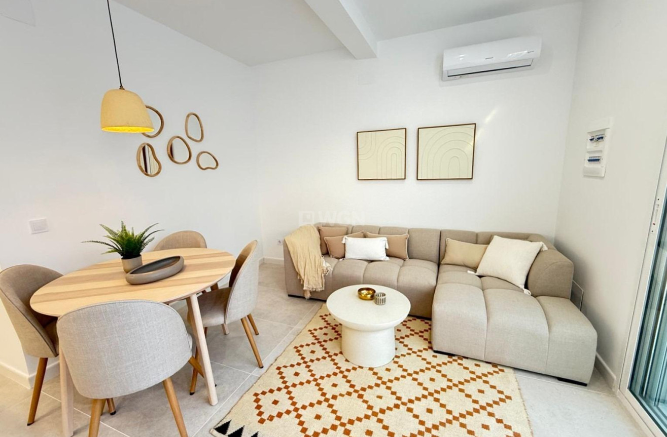 Odsprzedaż - Villa - Torrevieja - El Chaparral