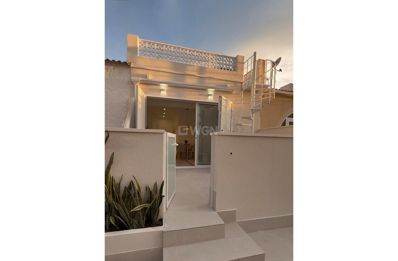 Odsprzedaż - Villa - Torrevieja - El Chaparral