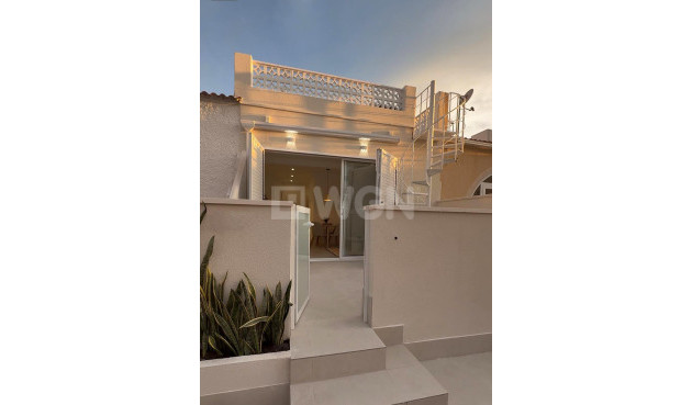 Odsprzedaż - Villa - Torrevieja - El Chaparral