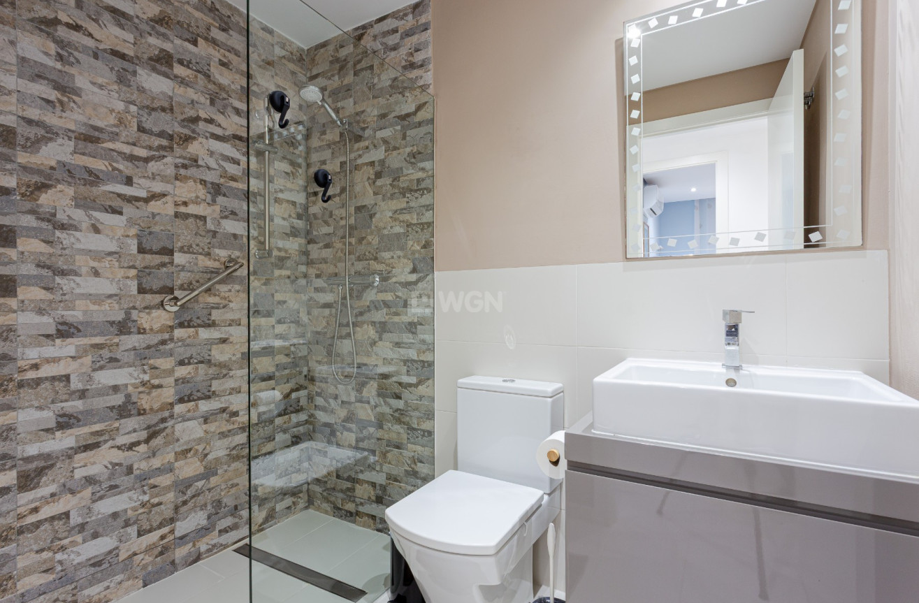 Odsprzedaż - Mieszkanie w bloku - Orihuela Costa - Costa Blanca